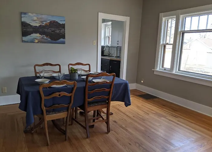 The Lewis House-upper Level-a Peaceful Spot! * Laramie